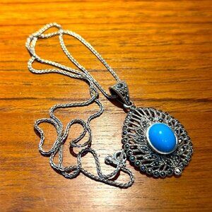 Sterling silver pendant w blue stone sterling silver chain 925 marked vintage